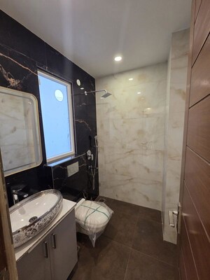Bathroom in 3 BHK Builder Floor at Sector 21 – for Rent