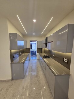 3 BHK +Builder Floor For Rent in Sector 21
