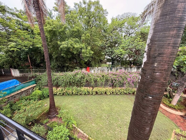 Garden, national housing society 4 Bedroom 4806 Sq.Ft. Villa In National Housing Society Pune 10695807