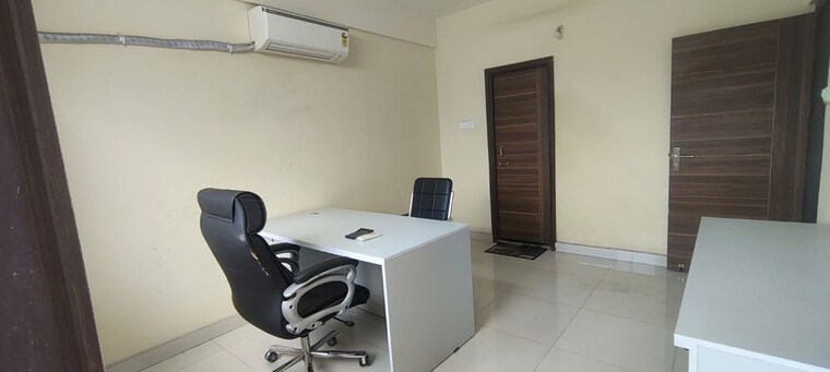 Team Area, pandri Commercial Office Space 390 Sq.Ft. In Pandri Raipur 10695839