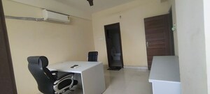  Office Space For Rent in Pandri