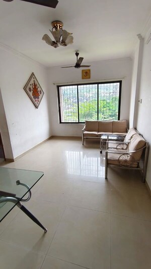 Living Room in 1 BHK Apartment at Jyoti Complex, Goregaon East – for Rent