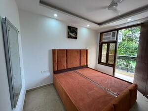 Room in 1 BHK Builder Floor at Saket – for Rent