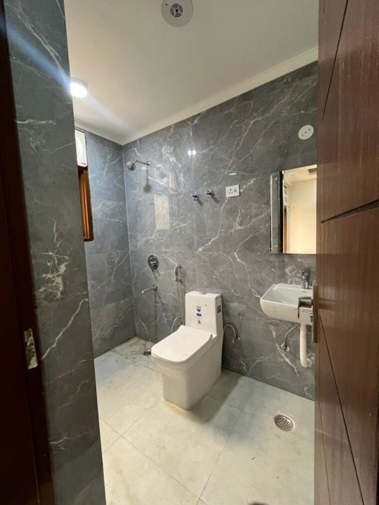 Bathroom, saket 1 Bedroom 560 Sq.Ft. Builder Floor In Saket Delhi 10695886