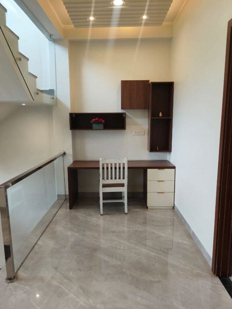 Kitchen, uchdpl-samriddhi-homes 5 Bedroom 125 Sq.Yd. Villa In Sector 1 Wave City Ghaziabad 10695881