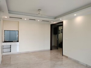 Room in 3 BHK Builder Floor at Anand Niketan – for Rent