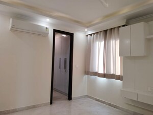 Room in 3 BHK Builder Floor at Anand Niketan – for Rent