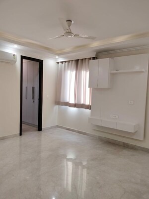 Room in 3 BHK Builder Floor at Anand Niketan – for Rent