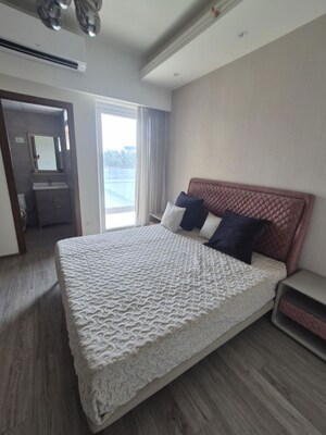 Bedroom in 3 BHK Builder Floor at Sector 23 – for Rent