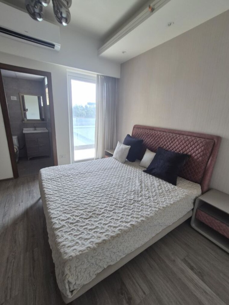 Bedroom, sector 23 3 Bedroom 1600 Sq.Ft. Builder Floor In Sector 23 Gurgaon 10695909