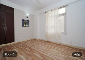 Room in 3 BHK Builder Floor at Sector 23 – for Rent