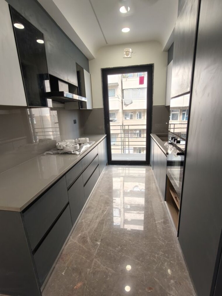 Kitchen, bptp-astaire-gardens 3 Bedroom 200 Sq.Yd. Builder Floor In Sector 70a Gurgaon 10695852