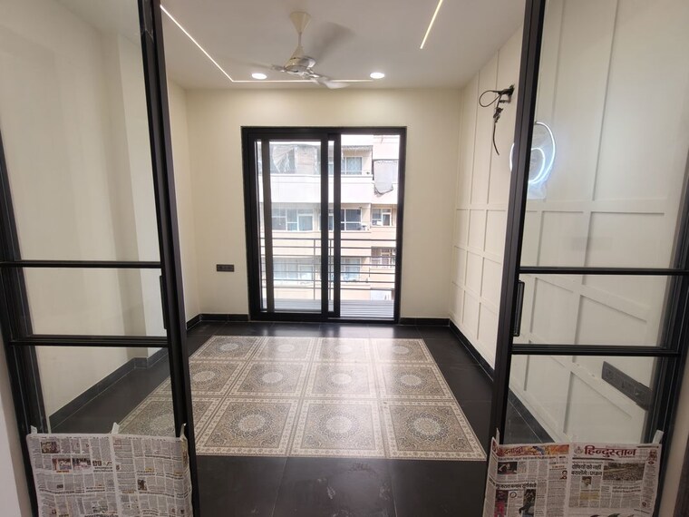undefined, bptp-astaire-gardens 3 Bedroom 200 Sq.Yd. Builder Floor In Sector 70a Gurgaon 10695852