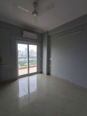 Room in 3 BHK Builder Floor at Sector 22 – for Rent