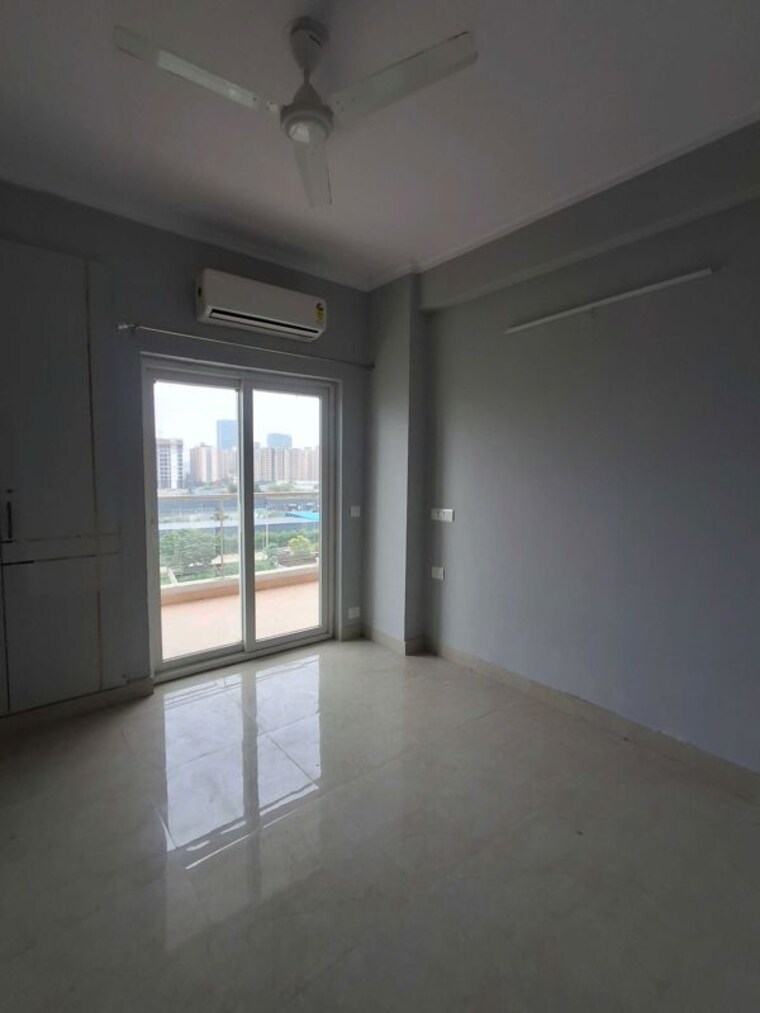 Room, sector 22 3 Bedroom 1600 Sq.Ft. Builder Floor In Sector 22 Gurgaon 10695919
