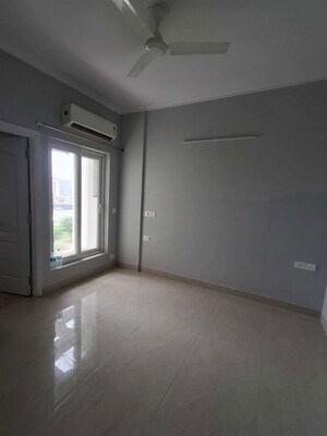 Room in 3 BHK Builder Floor at Sector 22 – for Rent