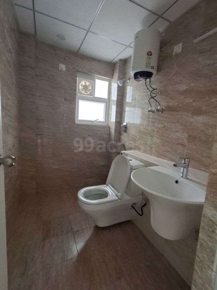 Bathroom, palam vihar 3 Bedroom 1600 Sq.Ft. Builder Floor In Palam Vihar Gurgaon 10695935