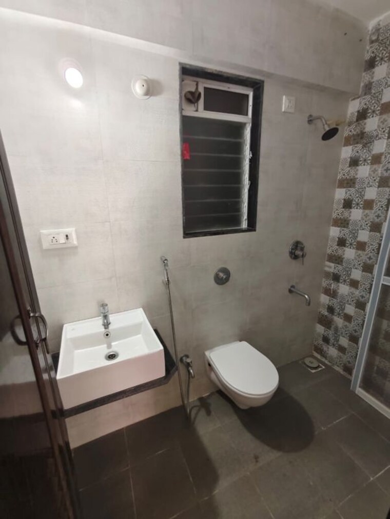 Bathroom, vihang-valley-phase-3 1 Bedroom 430 Sq.Ft. Apartment In Kasarvadavali Thane 10695941
