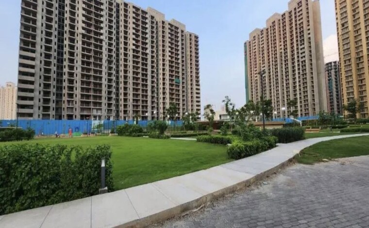 Exterior View, tata-eureka-park 3 Bedroom 1285 Sq.Ft. Apartment In Sector 150 Noida 10695944
