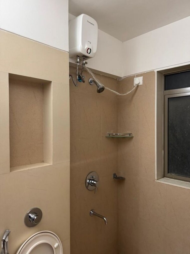 Bathroom, lodha-splendora 3 Bedroom 1665 Sq.Ft. Apartment In Ghodbunder Road Thane 10684906
