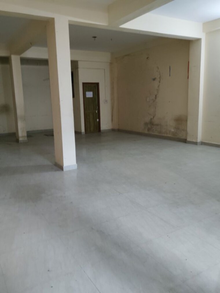 Room, mehboob-apartments Commercial Office Space 1200 Sq.Ft. In Vikas Nagar Lucknow 10695936