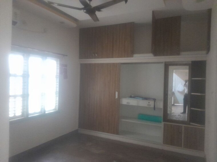 Room, nri layout 3 Bedroom 1500 Sq.Ft. Independent House In Nri Layout Bangalore 10695937