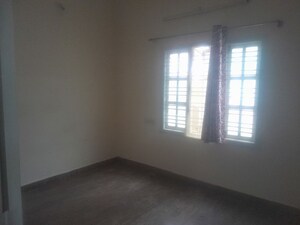 Room in 3 BHK Independent House at Nri Layout – for Rent
