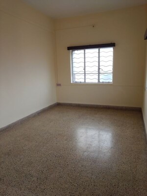 1 BHK Apartment For Rent in Mayfair Complex, Camp