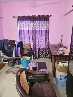 Team Area in 2 BHK Apartment at Solitaire Paradise, Wakad – for Rent