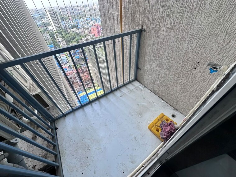 Balcony, shapoorji-pallonji-bkc-28 2 Bedroom 700 Sq.Ft. Apartment In Bandra East Mumbai 10695986