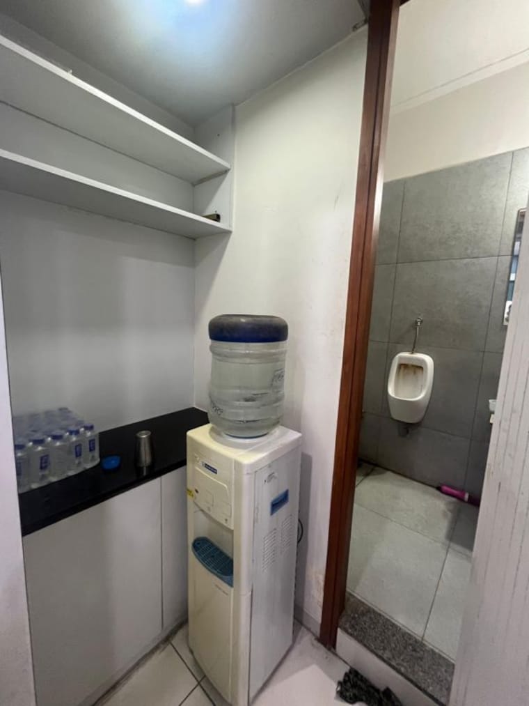 Bathroom, jagatpur Commercial Office Space 1250 Sq.Ft. In Jagatpur Ahmedabad 10696005