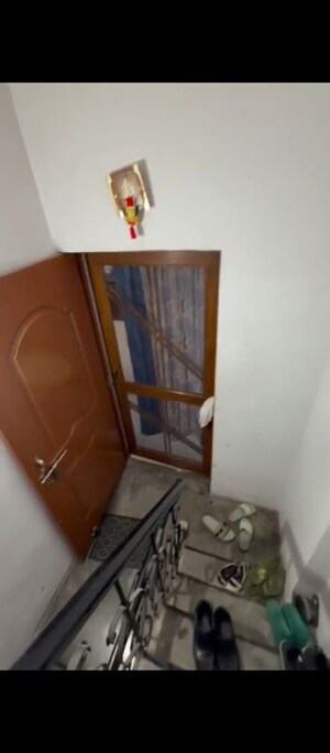 Furnished Amenities in 6 BHK Villa at Badal Apartments Vikas Nagar, Vikas Nagar – for Sale