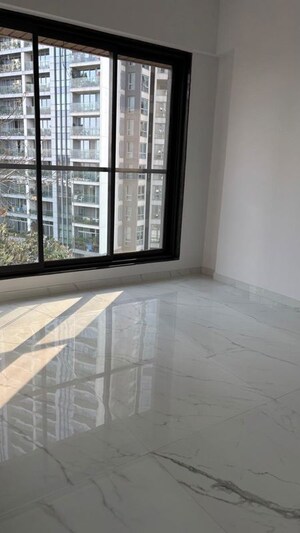 2 BHK Apartment For Rent in H Rishabraj Serenity Decks, Goregaon East