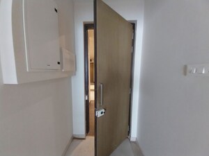 Furnished Amenities in 2 BHK Apartment at Piramal Aranya, Byculla – for Rent
