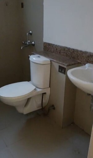 Bathroom in 4 BHK Apartment at Emaar MGF Emerald Hills, Sector 65 – for Rent