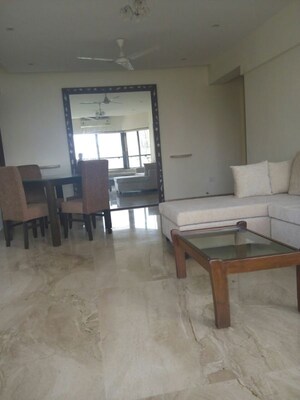 3 BHK Apartment For Rent in Somerset Apartments Bandra West, Bandra West