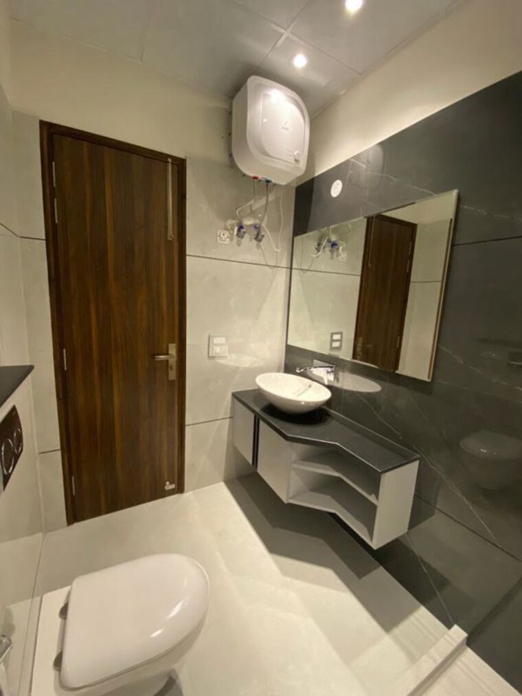 Attached Bathroom, ansal-api-esencia 3 Bedroom 2200 Sq.Ft. Apartment In Sector 67 Gurgaon 10696062
