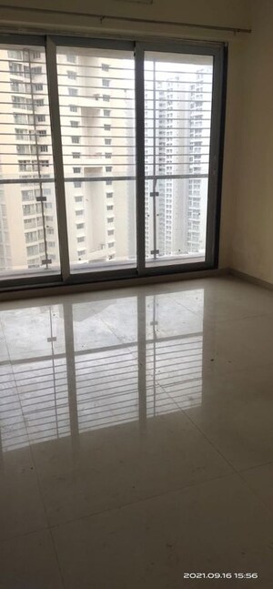 Room in 2 BHK Apartment at Aurum Q Residences, Ghansoli – for Sale
