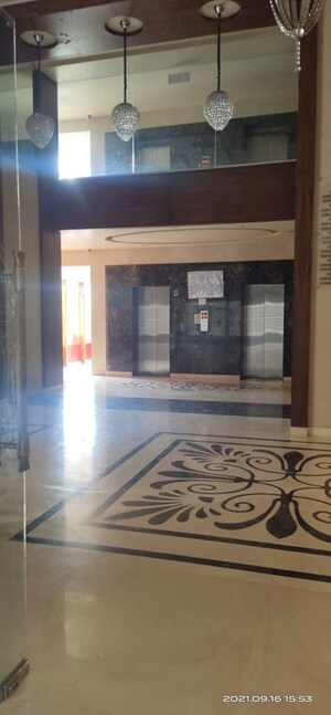Room in 2 BHK Apartment at Aurum Q Residences, Ghansoli – for Sale