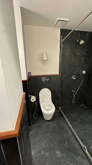 Bathroom in 6 BHK Villa at Sea Palace, Juhu – for Sale
