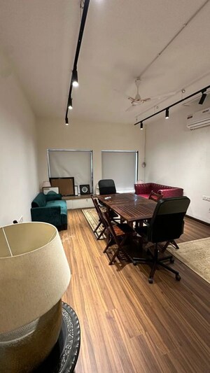 Team Area in 6 BHK Villa at Sea Palace, Juhu – for Sale