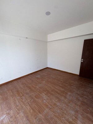 Room in 3 BHK Apartment at Godrej Air Sector 85, Sector 85 – for Rent