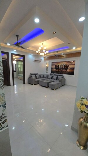 Living Room in 3 BHK Builder Floor at Chipiyana Buzurg – for Sale