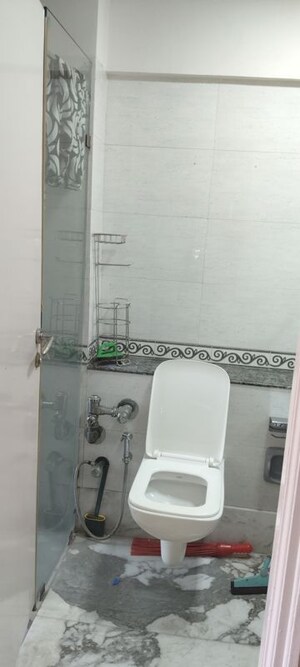 Bathroom in 4 BHK Apartment at K Raheja Raheja Classique, Andheri West – for Rent