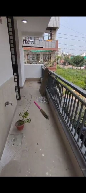 Balcony in 4 BHK Builder Floor at Green Fields Colony – for Rent