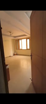 4 BHK +  260 Sq.Yd. Builder Floor in Green Fields Colony