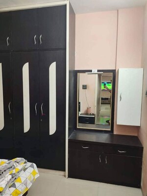 Furnished Amenities in 2 BHK Apartment at Squarefeet Royal Meadows, New Panvel – for Sale