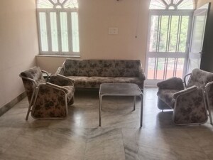 Living Room in 2 BHK Builder Floor at Shastri Nagar – for Rent
