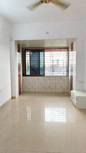 Room in 3 BHK Apartment at Nirmal Lifestyle Turquoise, Mulund West – for Rent