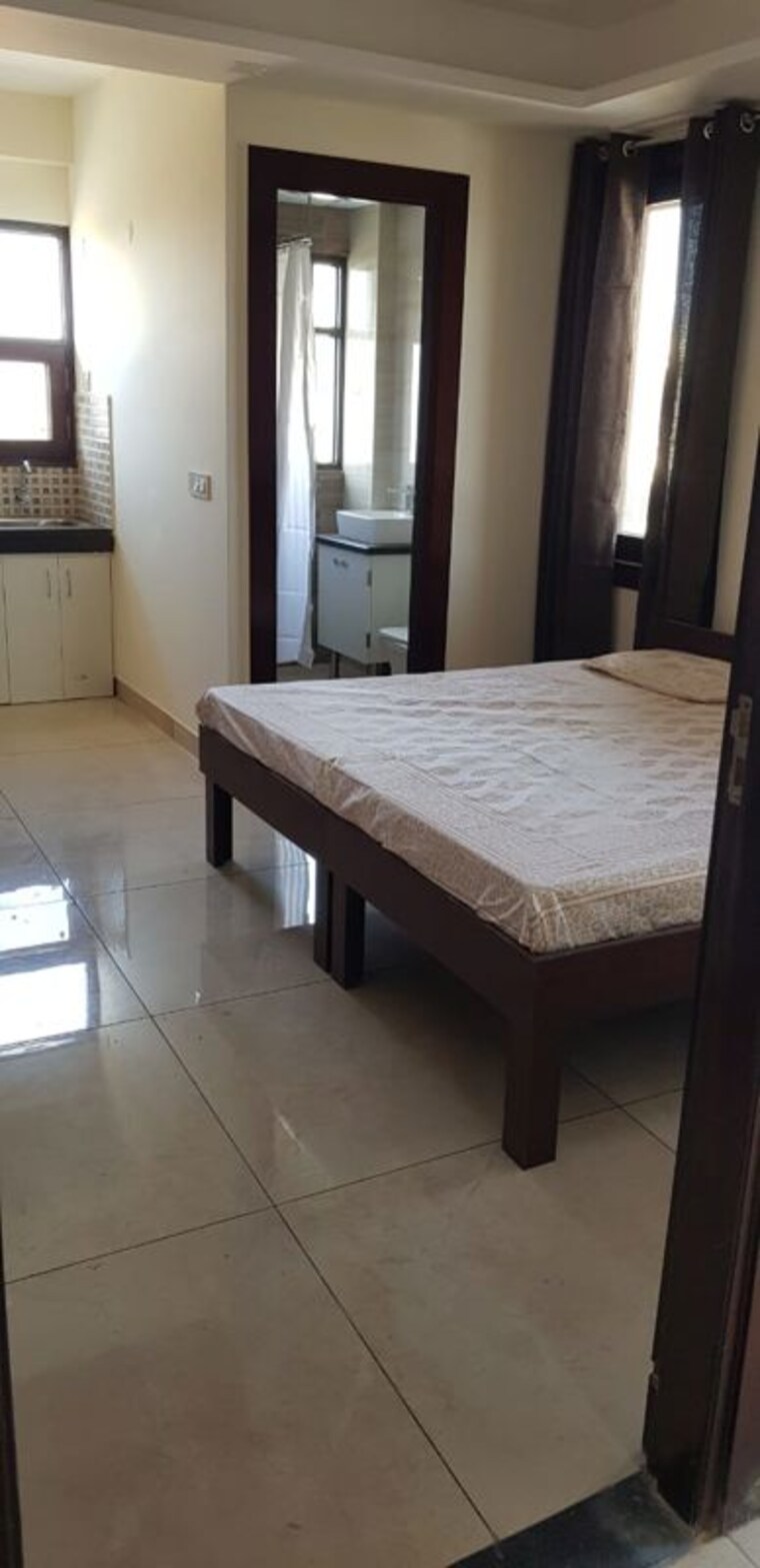Bedroom, sector 14 1 RK 386 Sq.Ft. Independent House In Sector 14 Gurgaon 10696186